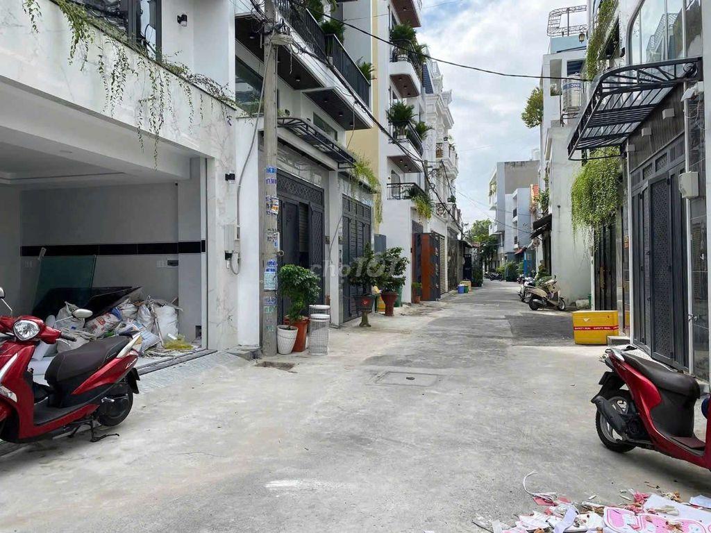 Nhà Phố 4 tầng Full Nội Thất Hẻm nhựa 6M Dương Thị Mười. gần BV Q12