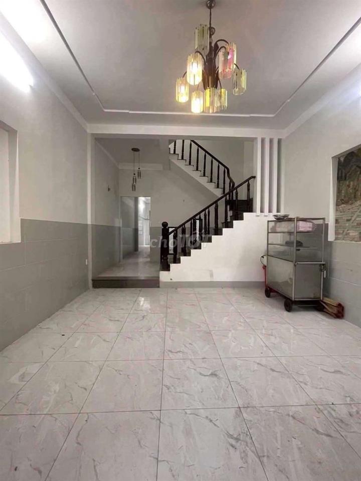 Nhà Phố 5m x 30m. 150m2. 3 Tầng Mặt Tiền Đường Thới An 20