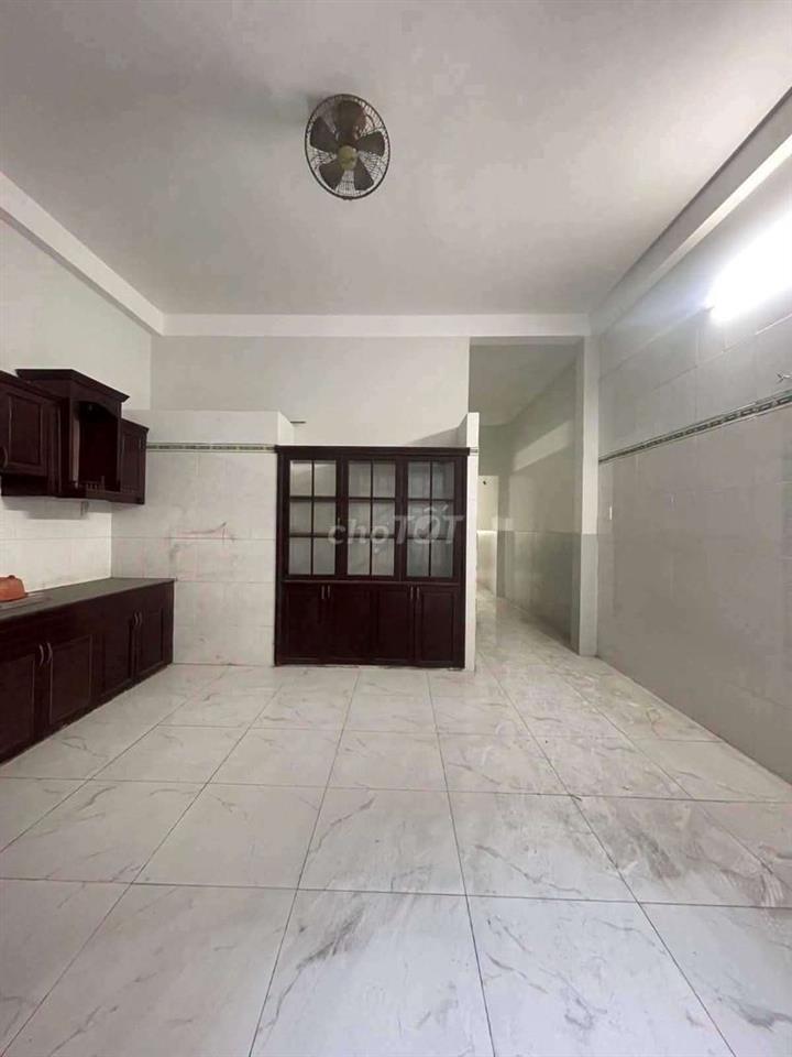 Nhà Phố 5m x 30m. 150m2. 3 Tầng Mặt Tiền Đường Thới An 20