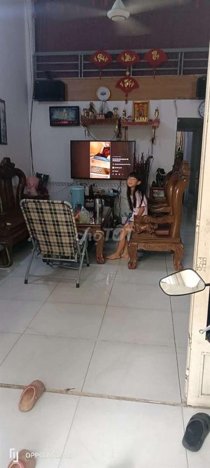 đi định cư nước ngoài cần bán nhà gần cổng trường quân sự quân khu 7