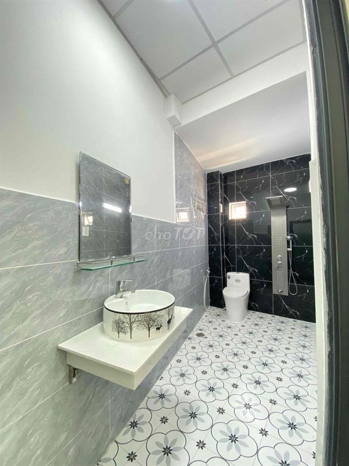 Nhà 1/ Hà Huy Giáp 6x12m góc 2 mặt tiền đường ô tô tới nhà