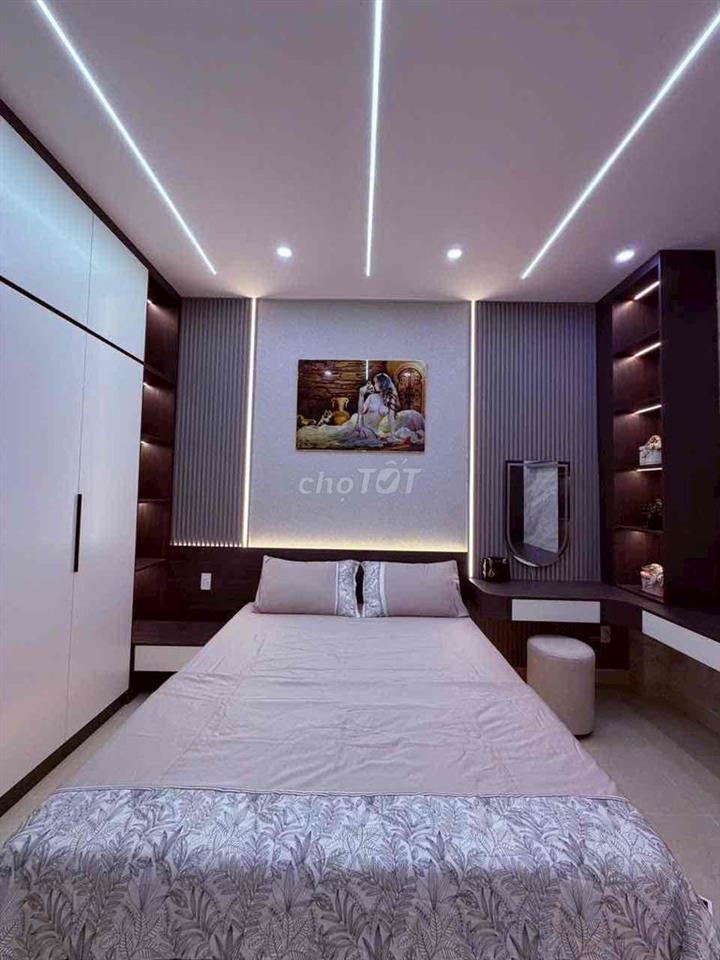 Nhà 4 Phòng Ngủ có Phòng Ngủ tầng trệt 1/ Thạnh Lộc 37 gần trường học