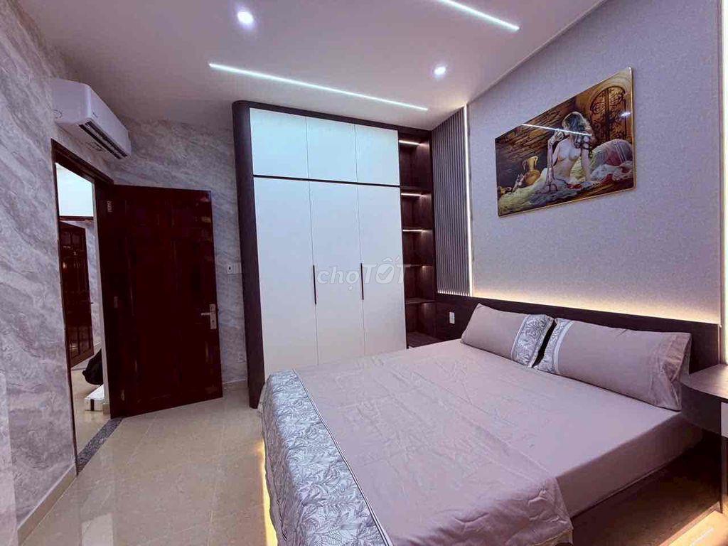 Nhà 4 Phòng Ngủ có Phòng Ngủ tầng trệt 1/ Thạnh Lộc 37 gần trường học