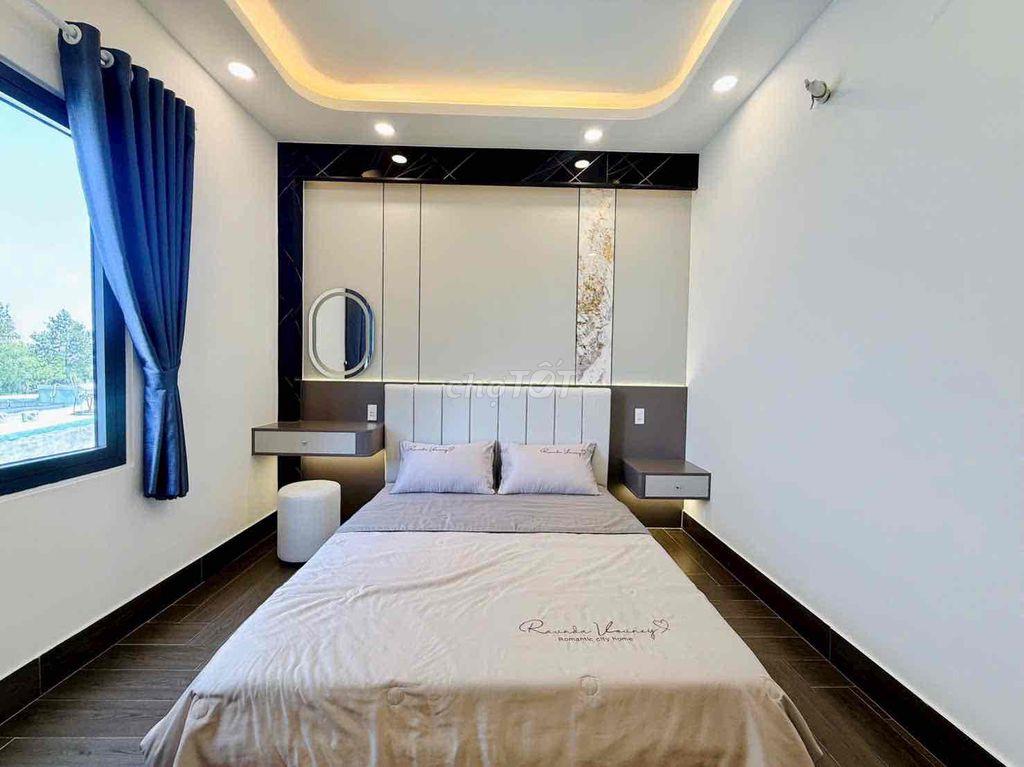 Nhà Mặt Tiền Kinh Doanh Có Thang Máy Giảm 1 Tỷ Nhà 5 Tầng  DT: 4x28m