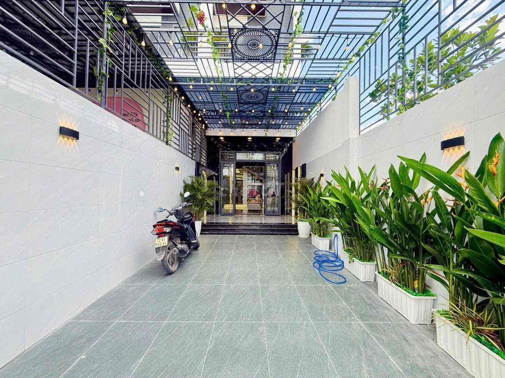 Nhà Mặt Tiền Kinh Doanh Có Thang Máy Giảm 1 Tỷ Nhà 5 Tầng  DT: 4x28m