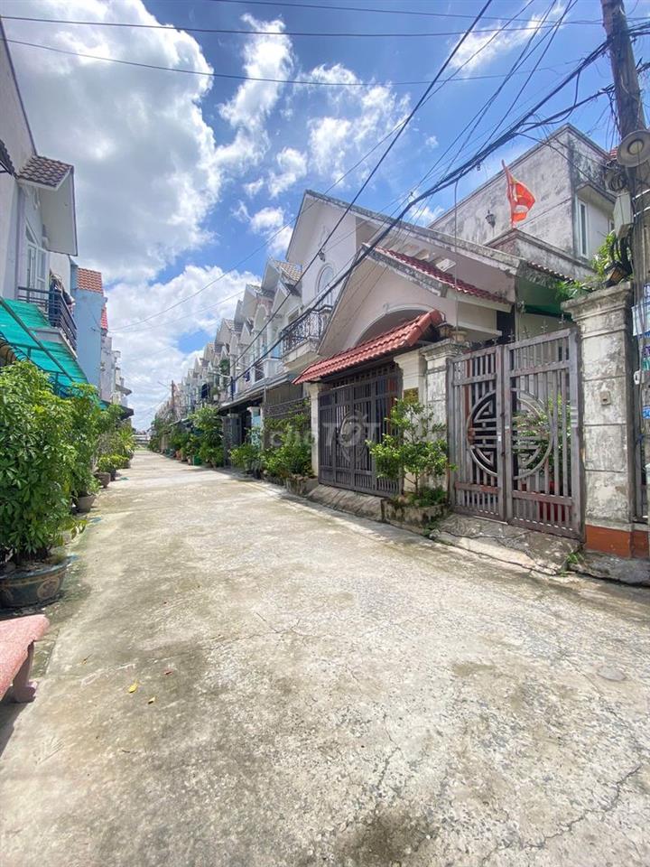 Bán đất 62.7m2 KDC Vạn Xuân Thạnh Xuân 38 Quận 12 sổ hồng đường thông