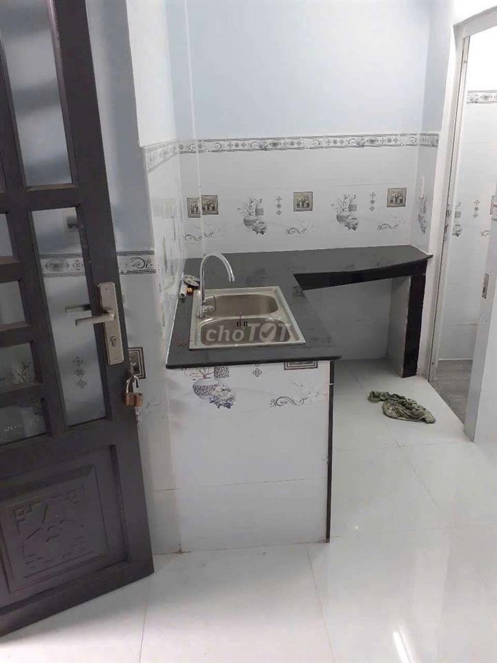 Nhà Giá rẻ Kê Khai 99, số nhà Quận. Chợ Hiệp Thành. Chính chủ
