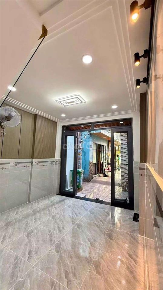 Bán Nhà mới 28,8m2 tổng DTSD 58m2. 1 Lầu 2PN2WC. Metro Q12