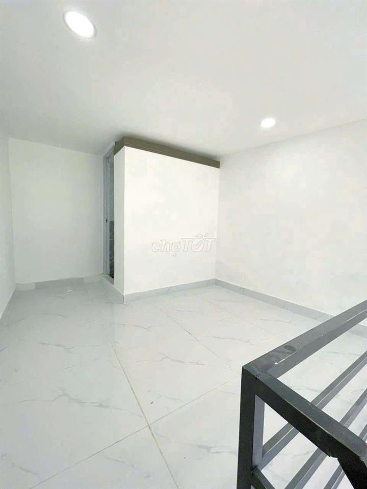 Bán Nhà gần BV Q12. bao quy hoạch 2PN2WC. hẻm 3m. Chính chủ