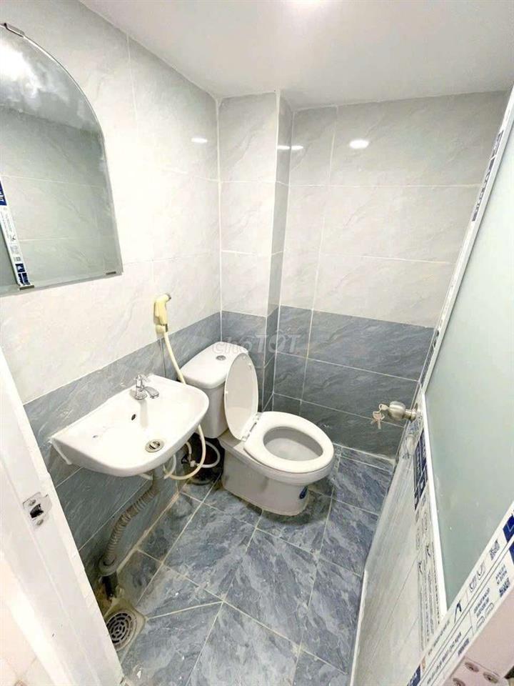 Bán Nhà gần BV Q12. bao quy hoạch 2PN2WC. hẻm 3m. Chính chủ