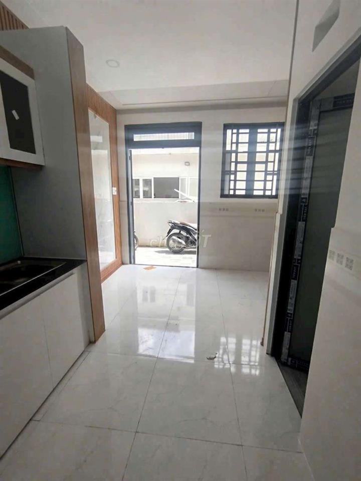 Nhà chợ Cầu Q12. 1 lầu 2PN, mới đẹp. Thổ cư. Chính chủ