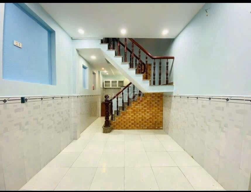 Nhà 2 lầu 4PN2WC. Lê Thị Riêng Q12. Gần UBND Quận. 