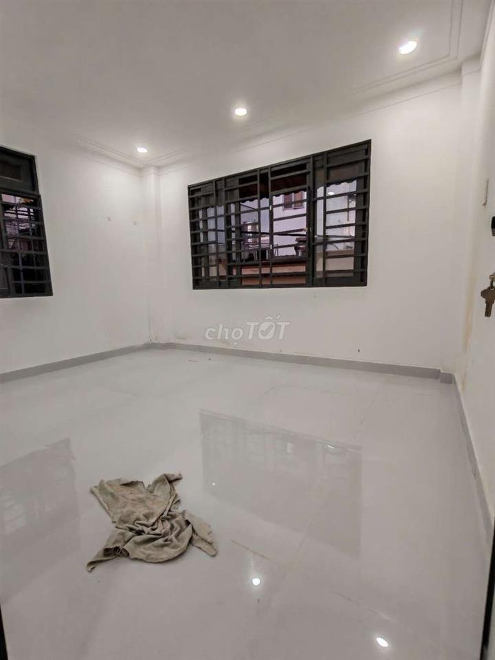 Nhà Tô Ký 4x9. 1 Lầu. 2PN. Chính chủ.