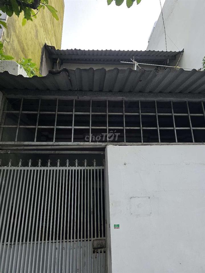 BÁN NHÀ SAU LƯNG CĂN MẶT TIỀN