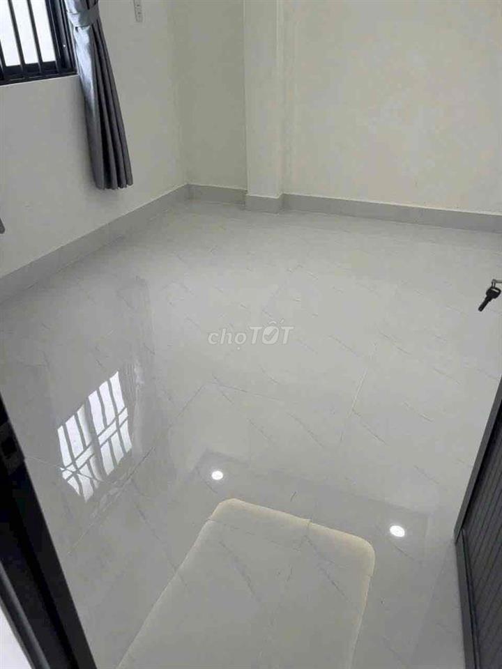 Cần bán nhà mặt tiền hẻm SC