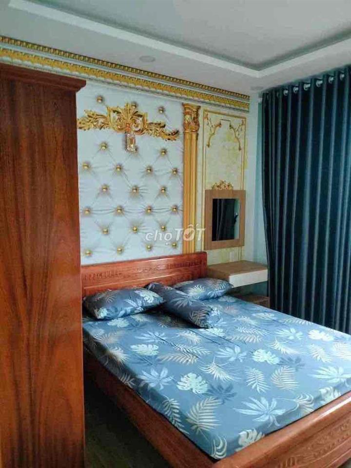Nhà bán 56m2, đường Đông Bắc, 5 tầng, ngay Gò Vấp, SHR
