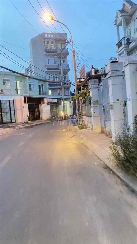Nhà 53m2, hẻm xe hơi, cách Dương Thị Mười, BV Q12 khoảng 700m, 1 lầu.