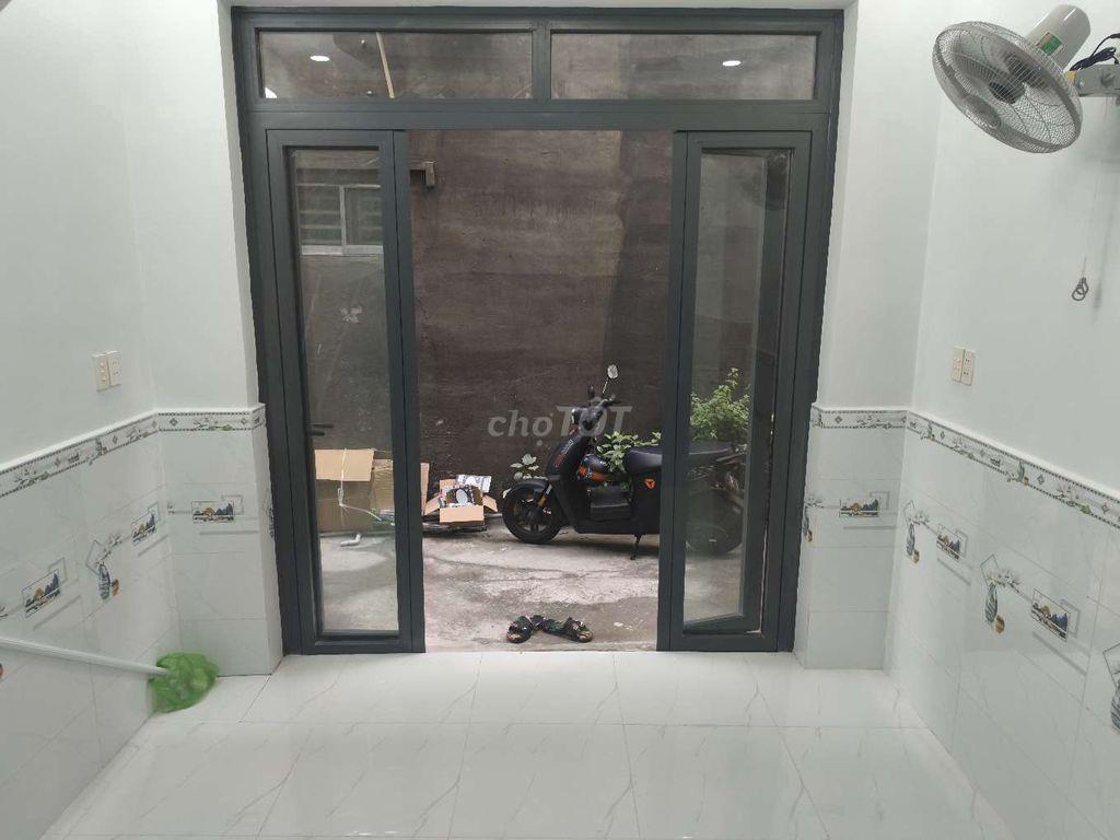 Bán nhà 1 lầu 2/ngắn đường Tân Thới Hiệp 06 P.Tân Thới Hiệp Quận 12