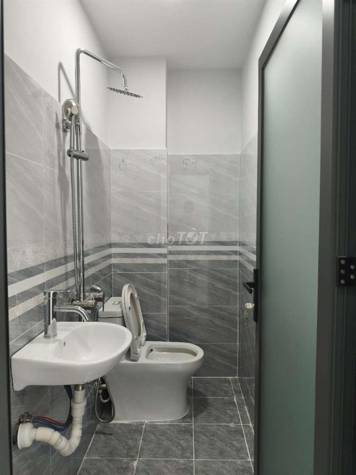 Bán đúc lửng 2/ngắn đường HT 43 P.Tân Thới Hiệp Quận 12 TP.HCM.