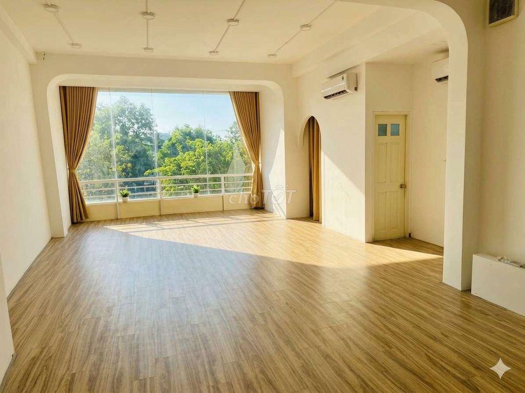 CHO THUÊ LẦU 4 MẶT TIỀN ĐƯỜNG CỘNG HÒA- VIEW SIÊU ĐẸP, GIÁ RẺ BẤT NGỜ