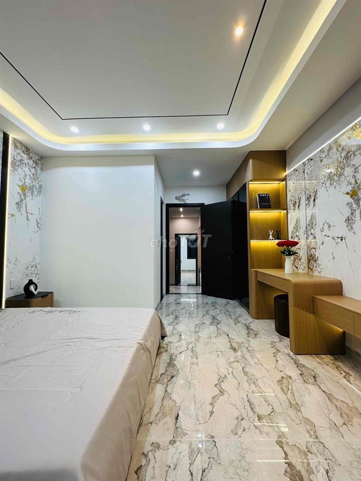 nhà có thang máy, xây mới 2026, đường lê quang hoà quận 12