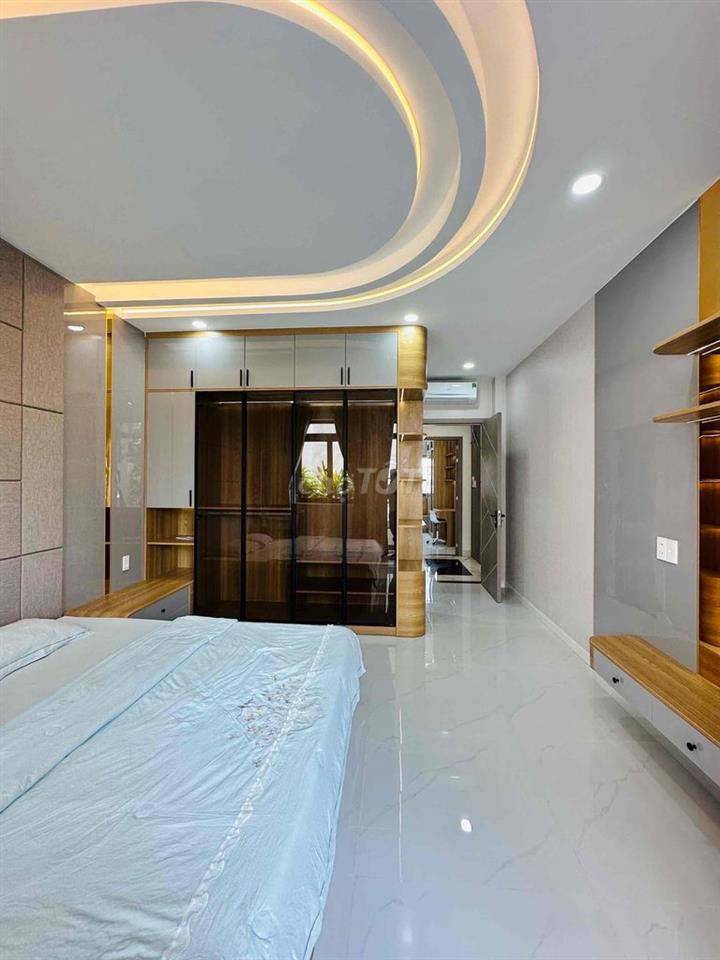nhà xây mới, có 3 PN, sổ hồng riêng quận 12