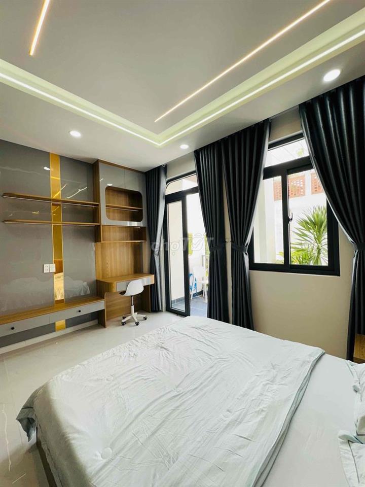 nhà xây mới, có 3 PN, sổ hồng riêng quận 12