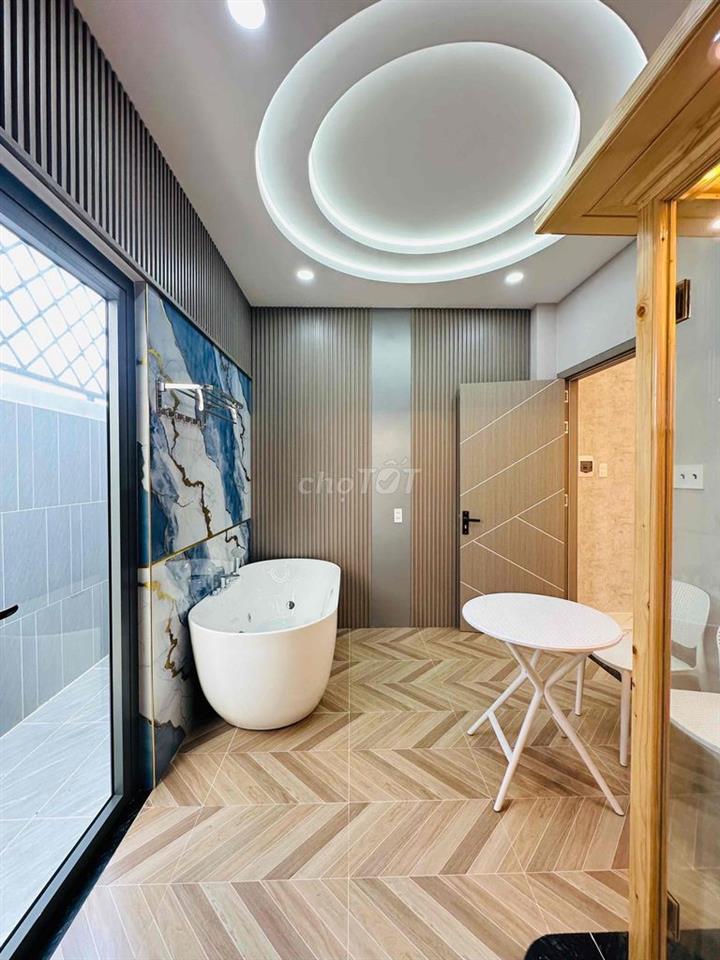 nhà xây mới, có 3 PN, sổ hồng riêng quận 12