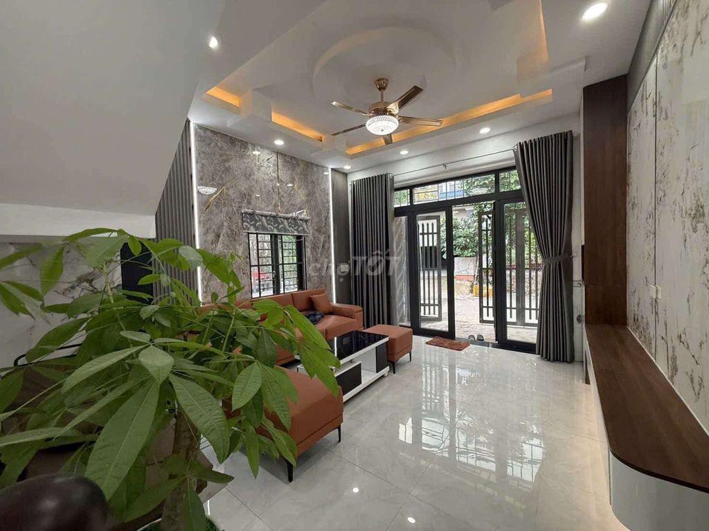 Rẻ hơn trong khu vực, dọn vào ở ngay hẻm xe hơi thông.
