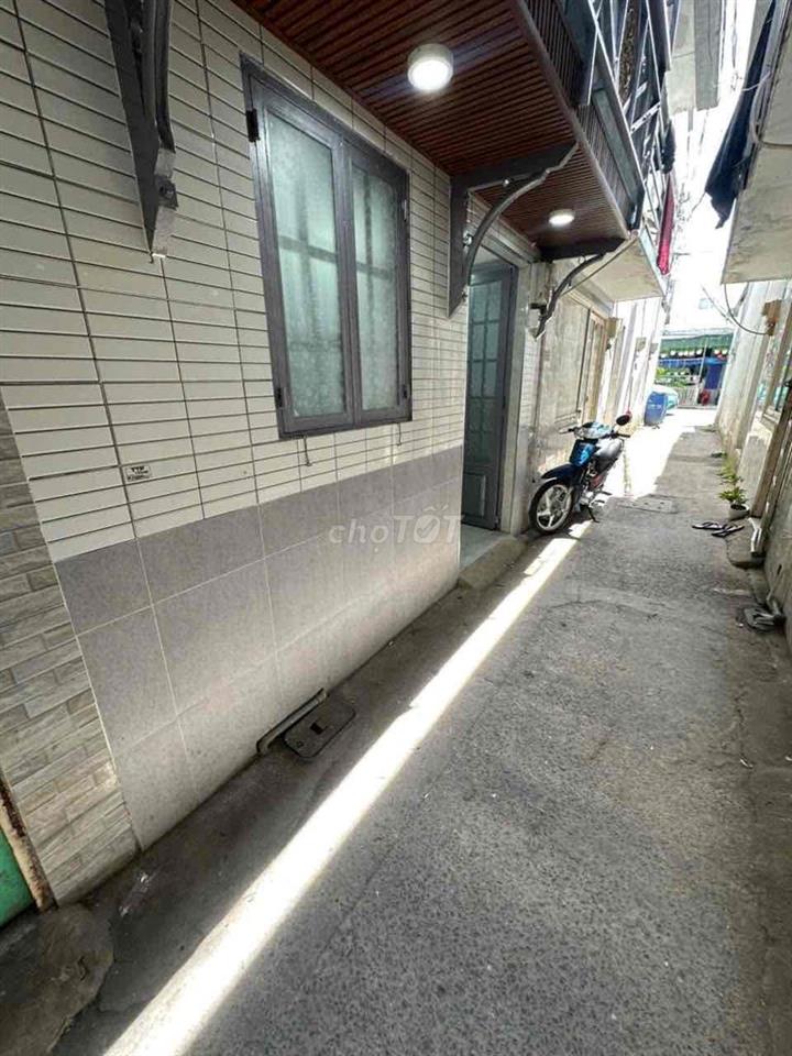 bán nhà nhỏ như hình Q12 khu dân cư đất thổ cư 100%