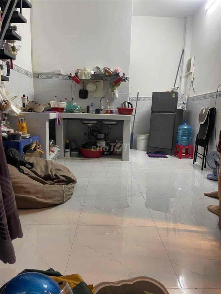 bán nhà dt 3,5x5 1 lầu bán công rộng sát khu côn nghiệp Q12