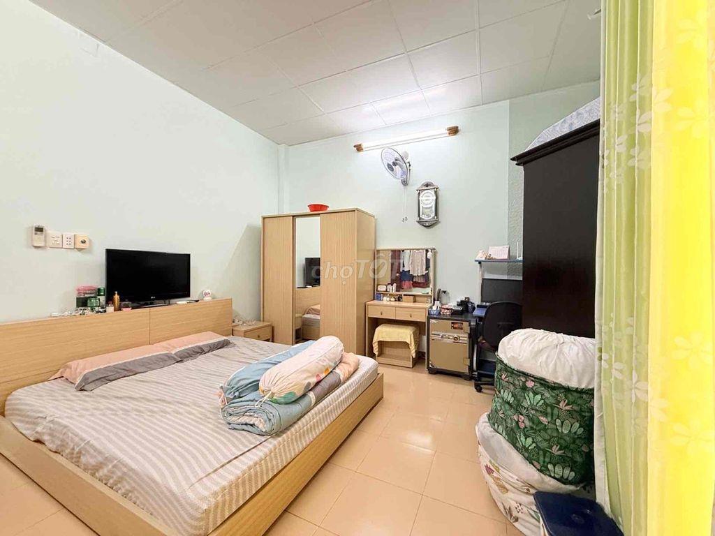 chủ cần bán gấp nhà Thới An