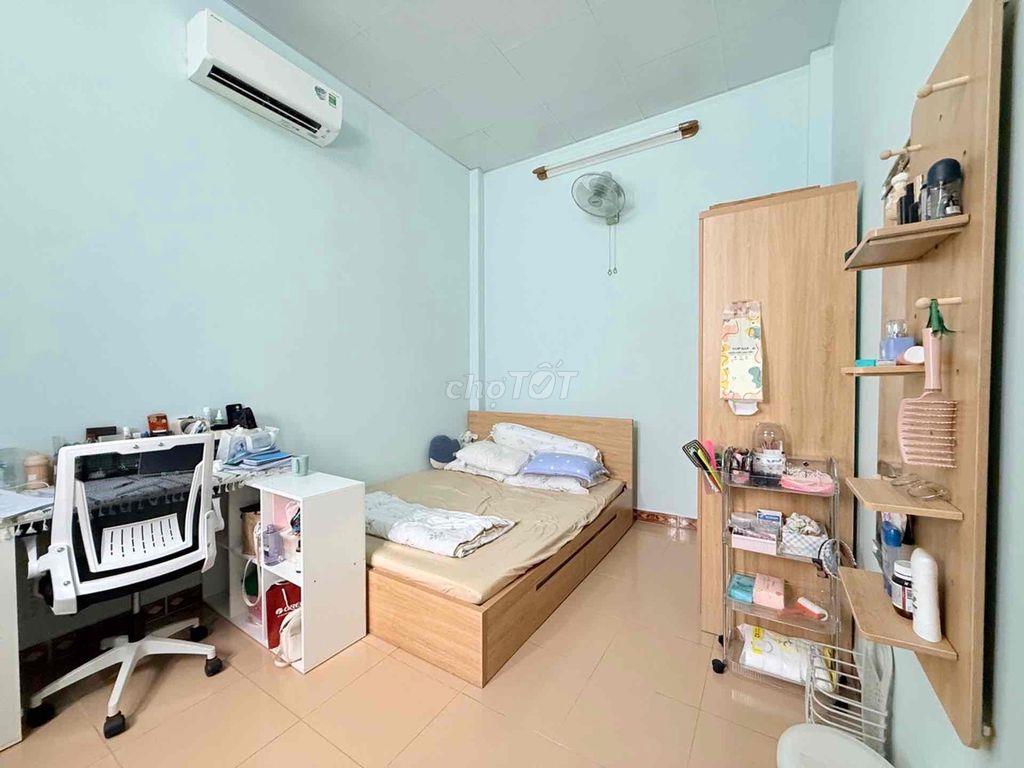 chủ cần bán gấp nhà Thới An