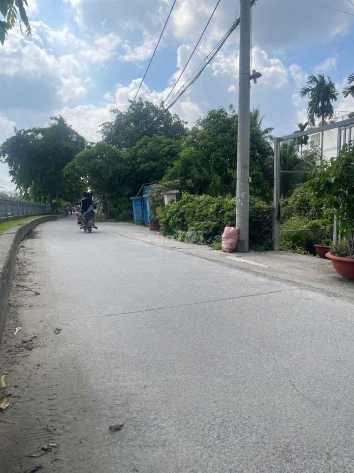 Nhà thạnh Xuân 25 Q12 1 lầu 2pn hẻm thông buôn bán
