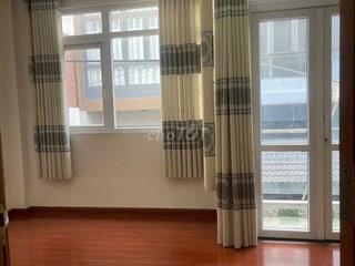 Nhà 1 trệt 1 lầu gần ngã tư ga Q12 hẻm xe hơi