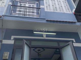 nhà gần cầu vượt ngã tư ga Q12 1 lầu 2pn hẻm xe hơi