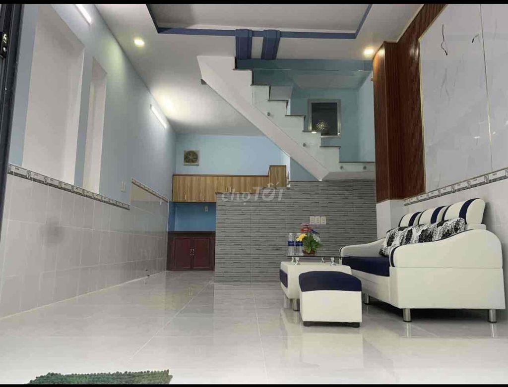 nhà gần cầu vượt ngã tư ga Q12 1 lầu 2pn hẻm xe hơi