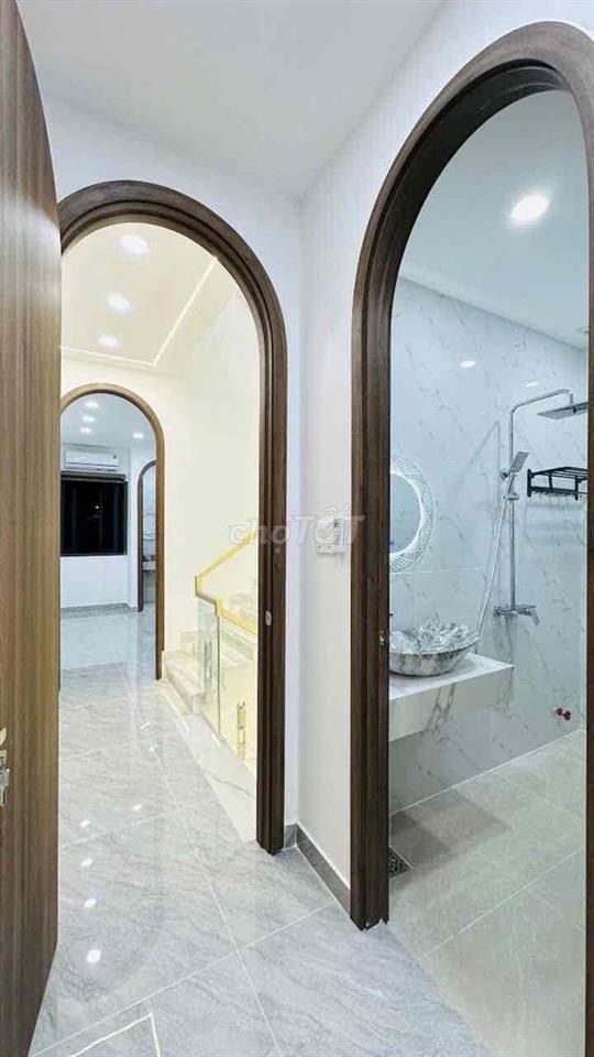 Bán nhà phố mặt tiền TTN 04, Đông Hưng Thuận, TP.HCM