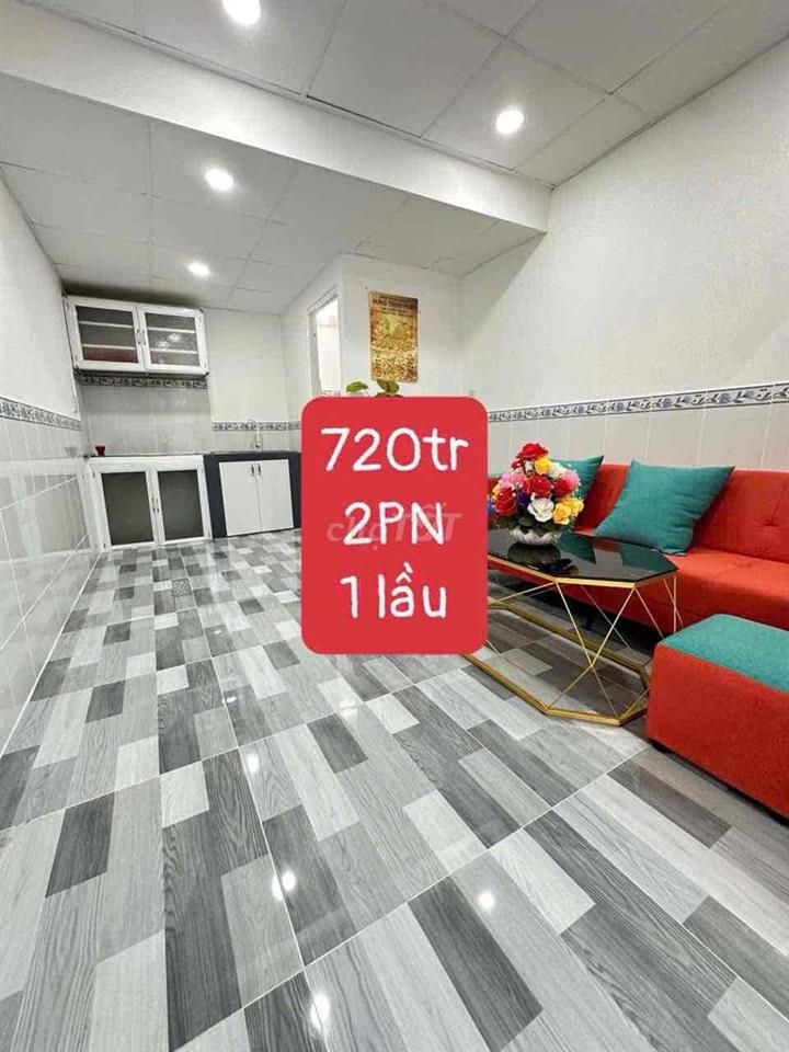 nhà 1 lầu . ngay Chợ thạnh xuân . đường hà huy giáP. Q12