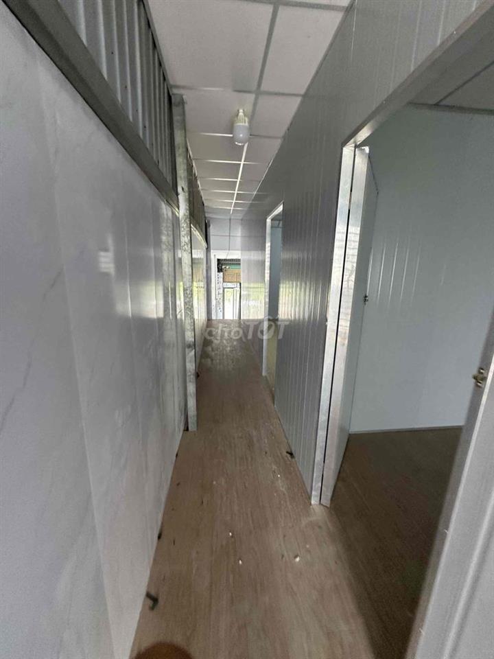 kho gạch men 150m2. có 3 phòng ngủ . bếp . vừa ở vừa sản xuất