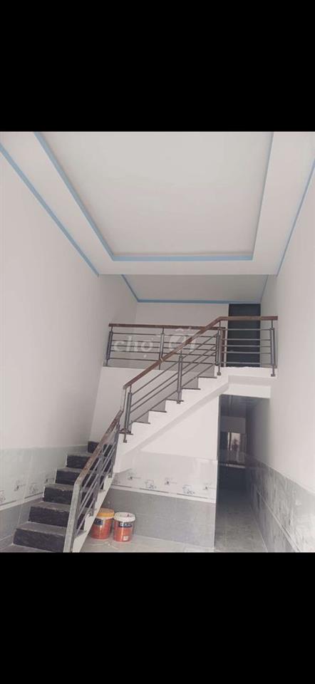 Nhà mới xây dựng xông Cần bán