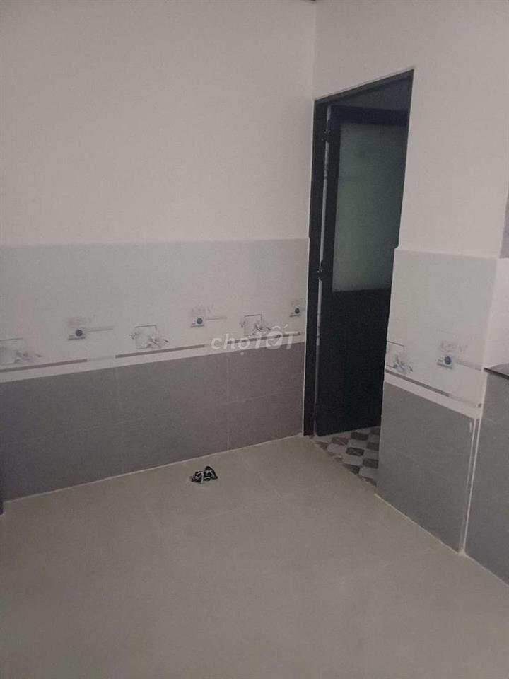 Nhà mới xây dựng xông Cần bán