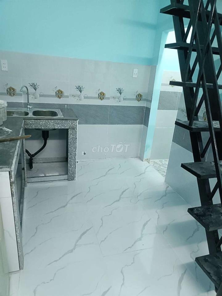 cần bán nhà gác lửng tại phường hiệp Thành cũ Q 12