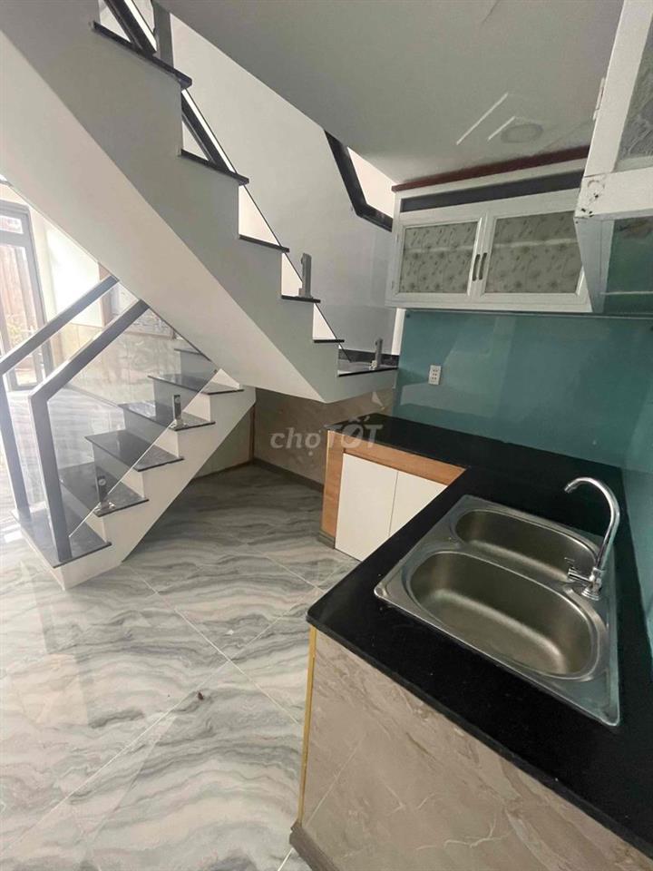 BÁN GẤP NHÀ HẺM 2/ LÊ VĂN KHƯƠNG
