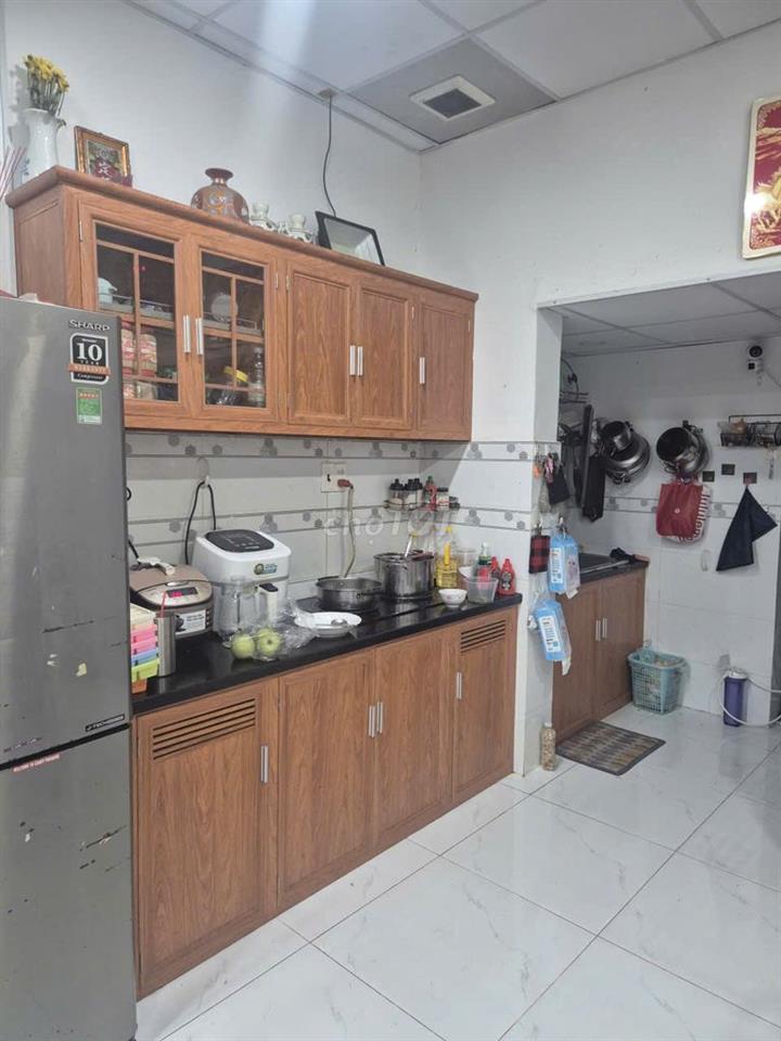 Nhà ở riêng lẻ hẽm ô tô 5m