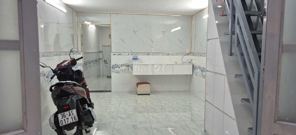Cần bán nhà hẻm mới đẹp gần đường Lê Thị Riêng , P. Thới An