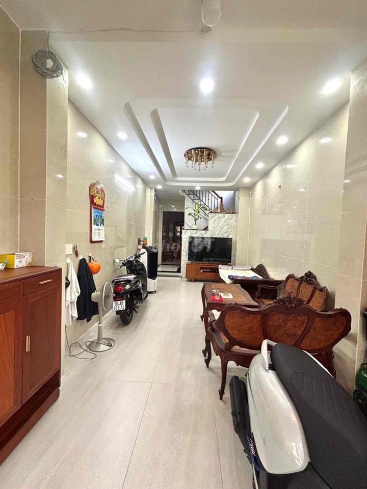 68m - 4.1 Tỷ - HẺM 5m - NGAY UỶ BAN PHƯỜNG - (KO LỖI KO QUY HOẠCH)