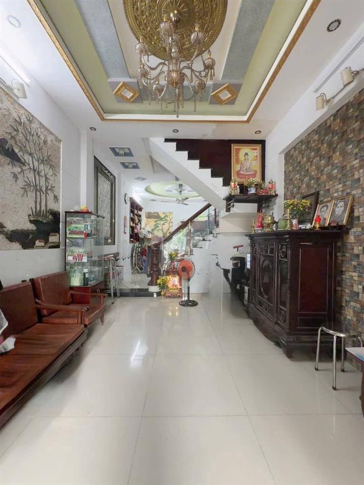 NHÀ KHU TRUNG TÂM PHƯỜNG TÂN THỚI HIỆP QUẬN 12