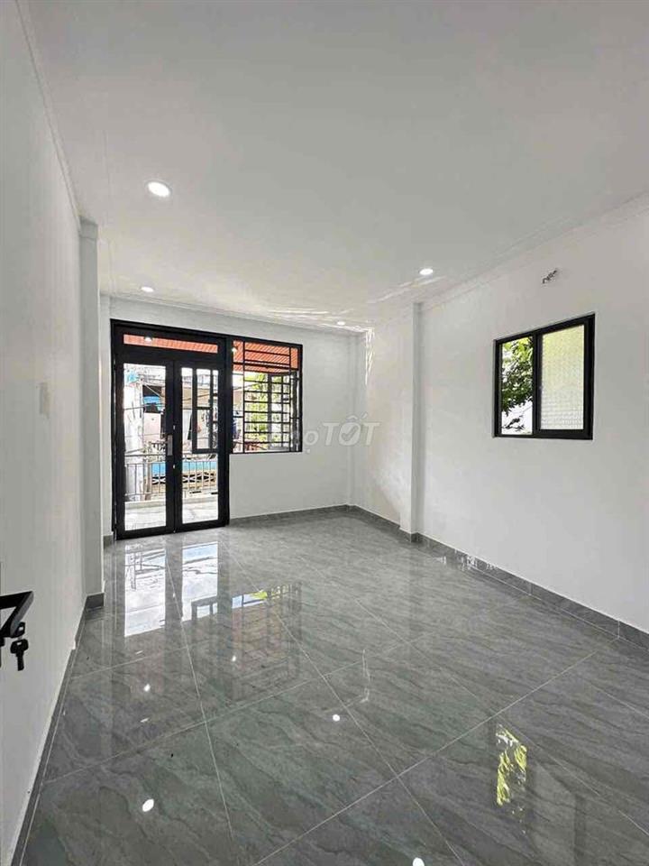Gia đình cần bán nhà thới an 04 ngay siêu thị metro
