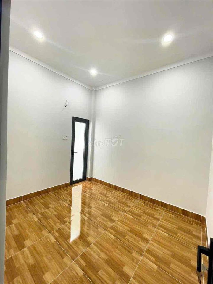 Gia đình gửi bán nhà quận 12 còn thương lượng
